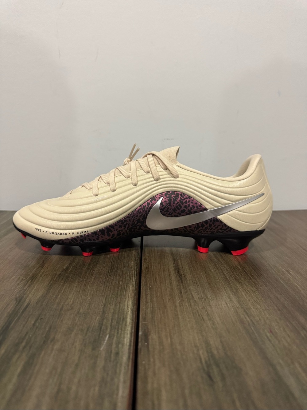 NIKE UNITED TIEMPO MAESTRO ACADEMY FG/MG LOW FOSSIL BURGUNDY SOCCER CLEATS - Picture 2 of 14